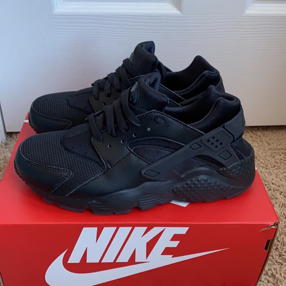 Nike Shoe Huarache - Picture 7 of 8